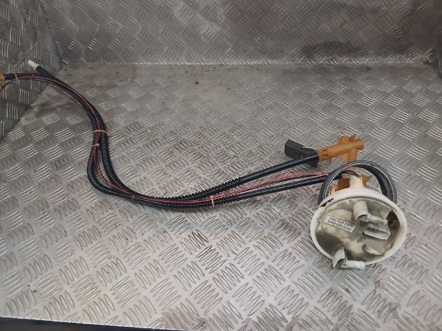 bontott MERCEDES-BENZ C-CLASS Üzemanyag Szivattyú