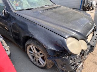 bontott MERCEDES-BENZ C-CLASS Vízhűtő Radiátor (Klímás)