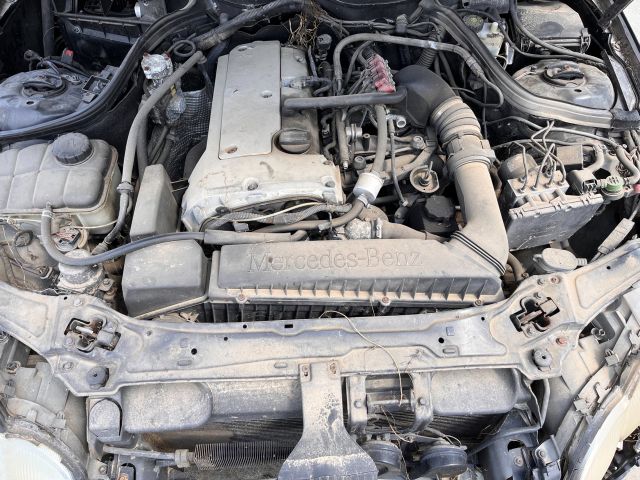 bontott MERCEDES-BENZ C-CLASS Vízhűtő Radiátor (Klímás)