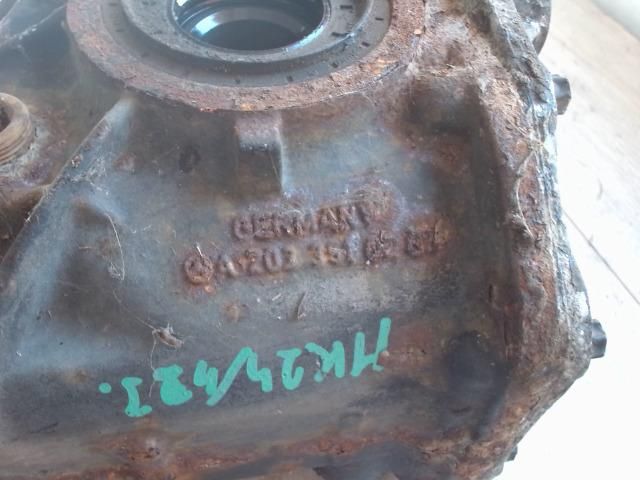 bontott MERCEDES-BENZ C-CLASS Hátsó Differenciálmű