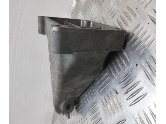 bontott MERCEDES-BENZ C-CLASS Motor Tartó Bak (Pozíciófüggetlen)