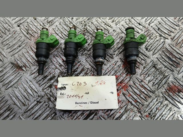 bontott MERCEDES-BENZ C-CLASS Porlasztó (1 db)