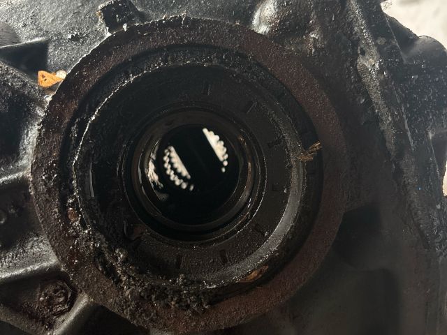 bontott MERCEDES-BENZ C-CLASS Hátsó Differenciálmű