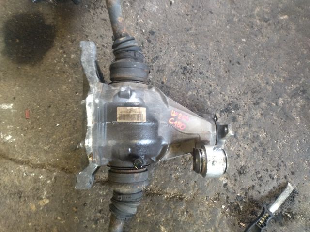 bontott MERCEDES-BENZ C-CLASS Hátsó Differenciálmű