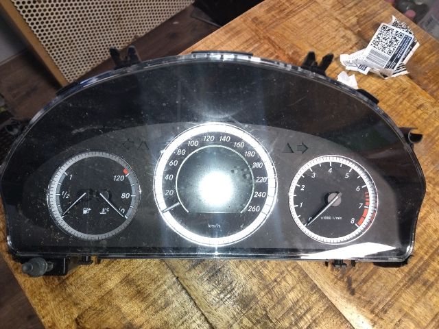 bontott MERCEDES-BENZ C-CLASS Kilométeróra