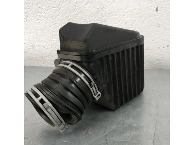 bontott MERCEDES-BENZ C-CLASS Légszűrő Ház