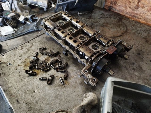 bontott MERCEDES-BENZ C-CLASS Vezérműtengely Házzal