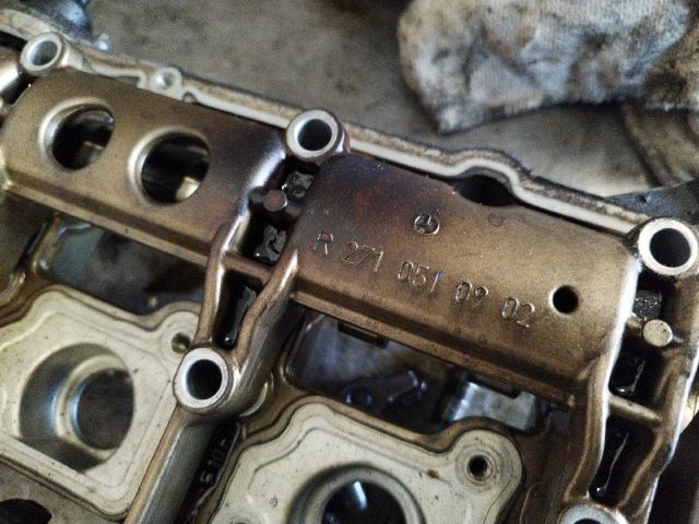 bontott MERCEDES-BENZ C-CLASS Vezérműtengely Házzal