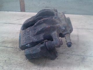 bontott MERCEDES-BENZ C-CLASS Bal első Féknyereg Munkahengerrel