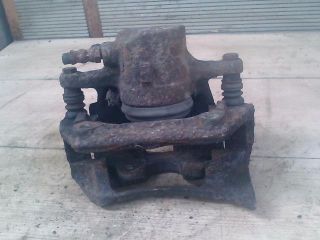 bontott MERCEDES-BENZ C-CLASS Bal első Féknyereg Munkahengerrel