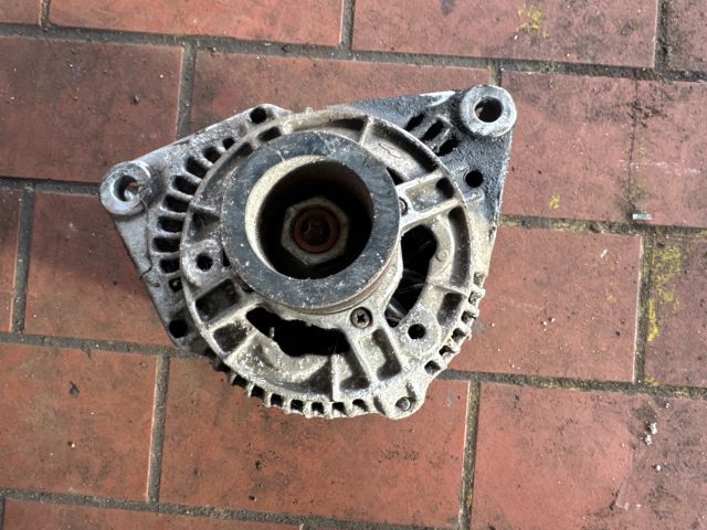 bontott MERCEDES-BENZ C-CLASS Generátor