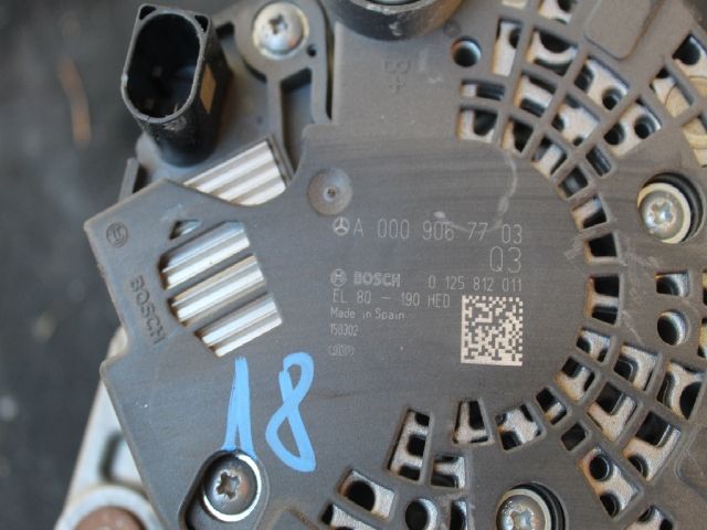 bontott MERCEDES-BENZ C-CLASS Generátor