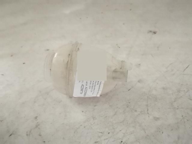 bontott MERCEDES-BENZ C-CLASS Kiegyenlítő Tartály