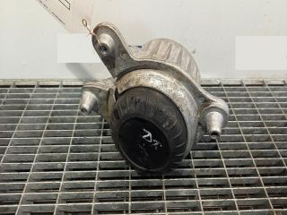 bontott MERCEDES-BENZ C-CLASS Motor Tartó Bak (Pozíciófüggetlen)