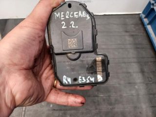 bontott MERCEDES-BENZ C-CLASS Fojtószelep (Elektromos)