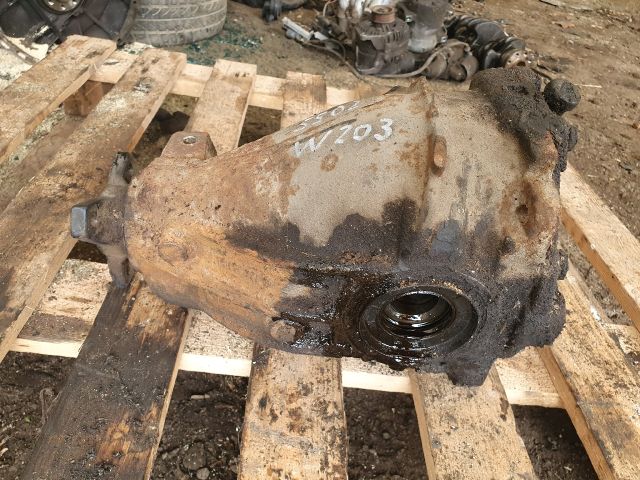 bontott MERCEDES-BENZ C-CLASS Hátsó Differenciálmű