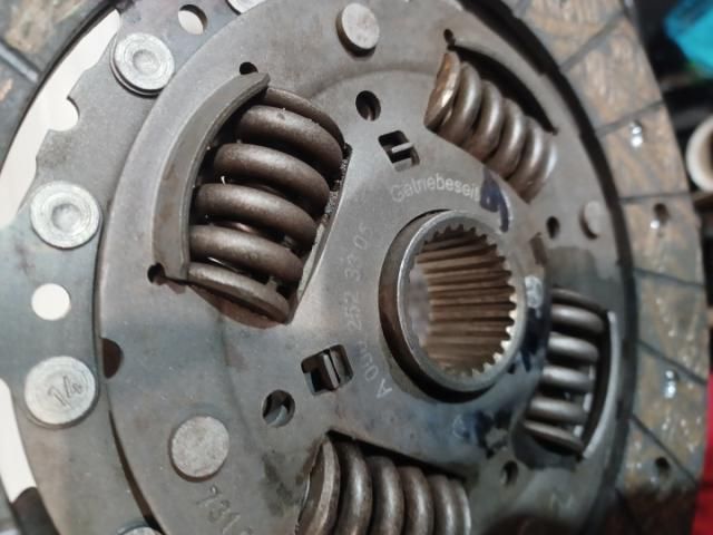 bontott MERCEDES-BENZ C-CLASS Kuplung Szett (Szerkezet, Tárcsa)