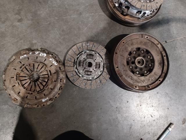 bontott MERCEDES-BENZ C-CLASS Kuplung Szett (Szerkezet, Tárcsa)