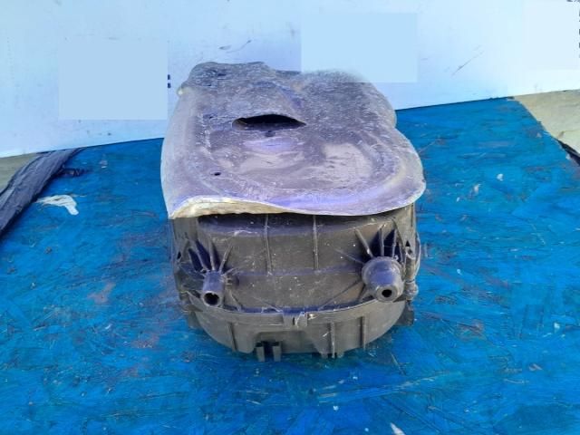 bontott MERCEDES-BENZ C-CLASS Légszűrő Ház