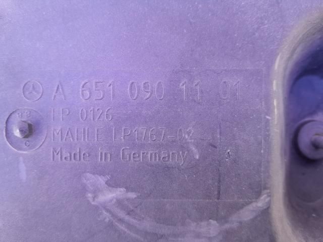 bontott MERCEDES-BENZ C-CLASS Légszűrő Ház