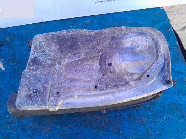 bontott MERCEDES-BENZ C-CLASS Légszűrő Ház