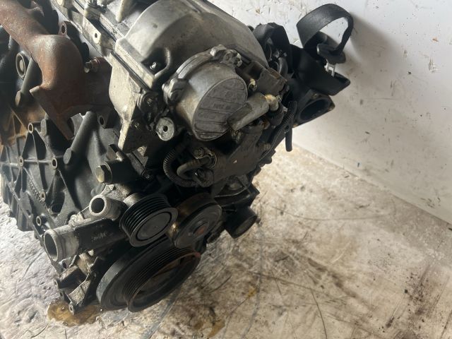 bontott MERCEDES-BENZ C-CLASS Motor (Fűzött blokk hengerfejjel)