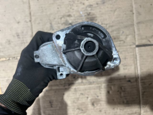 bontott MERCEDES-BENZ C-CLASS Önindító