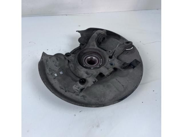 bontott MERCEDES-BENZ C-CLASS Jobb hátsó Csonkállvány