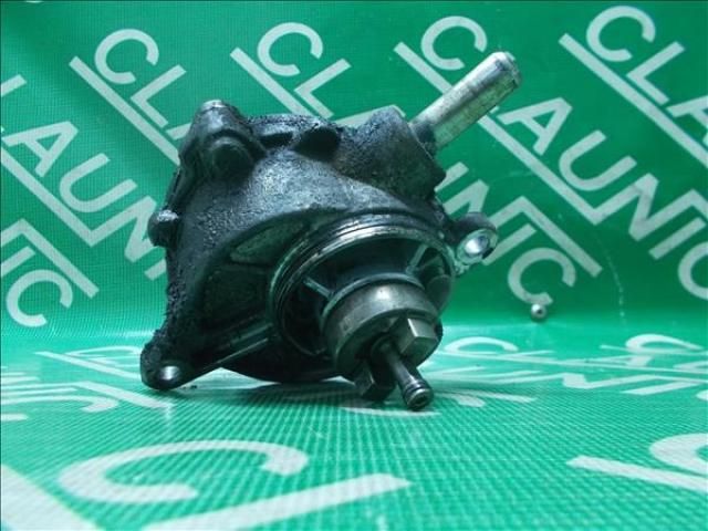 bontott MERCEDES-BENZ C-CLASS Vákumpumpa