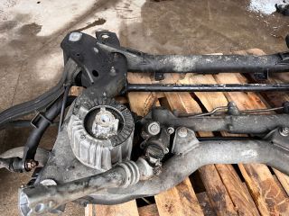 bontott MERCEDES-BENZ C-CLASS Bal első Csonkállvány Kerékaggyal