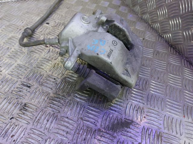 bontott MERCEDES-BENZ C-CLASS Bal első Féknyereg Munkahengerrel