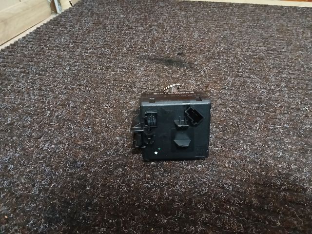 bontott MERCEDES-BENZ C-CLASS Gyújtáskapcsoló Házzal