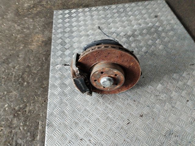 bontott MERCEDES-BENZ C-CLASS Jobb első Kerékagy