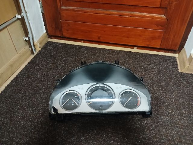 bontott MERCEDES-BENZ C-CLASS Kilométeróra