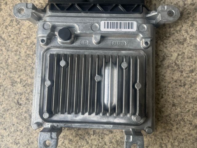 bontott MERCEDES-BENZ C-CLASS Motorvezérlő