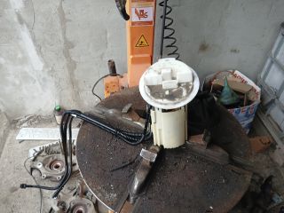 bontott MERCEDES-BENZ C-CLASS Üzemanyag Szivattyú