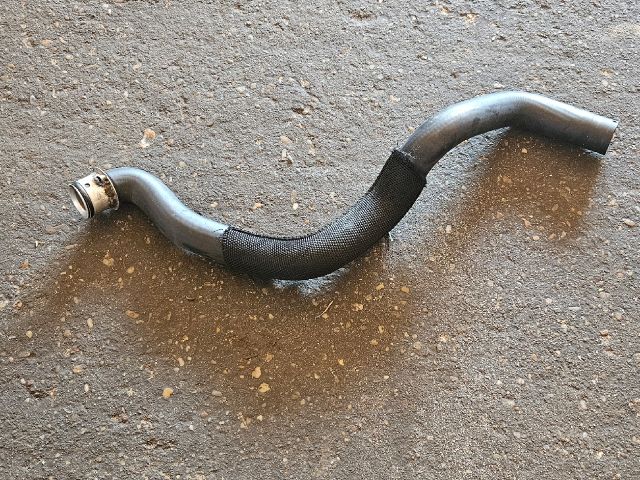 bontott MERCEDES-BENZ C-CLASS Vízcső