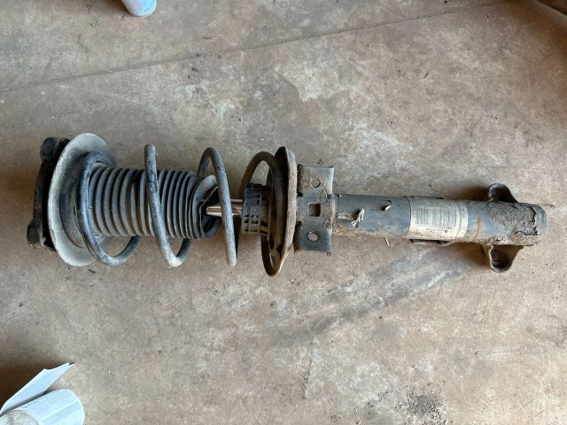 bontott MERCEDES-BENZ C-CLASS Bal első Gólyaláb (Lengécsillapító, Rugó)