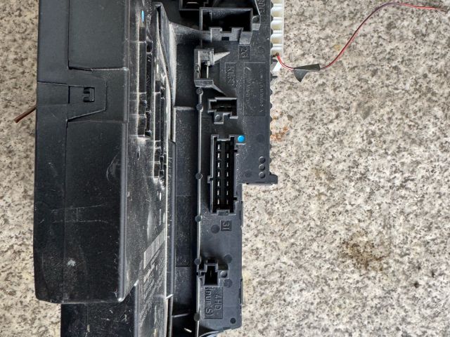 bontott MERCEDES-BENZ C-CLASS Biztosítéktábla Motortér