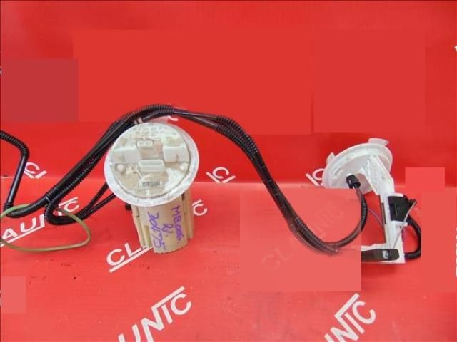 bontott MERCEDES-BENZ C-CLASS Üzemanyag Szivattyú