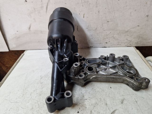 bontott MERCEDES-BENZ C-CLASS Olajszűrő Ház