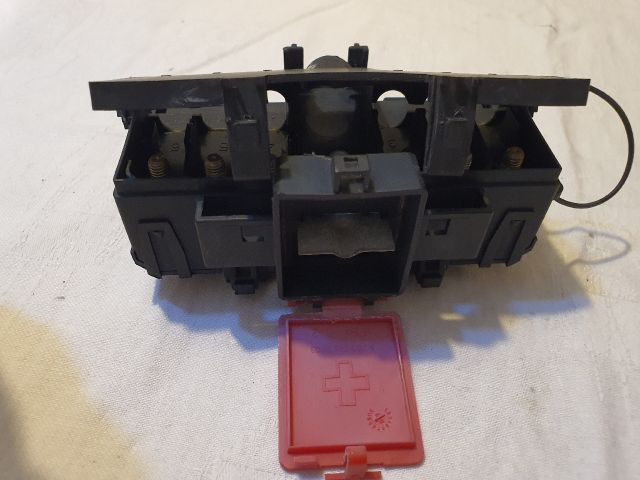 bontott MERCEDES-BENZ C-CLASS Biztosítéktábla Motortér