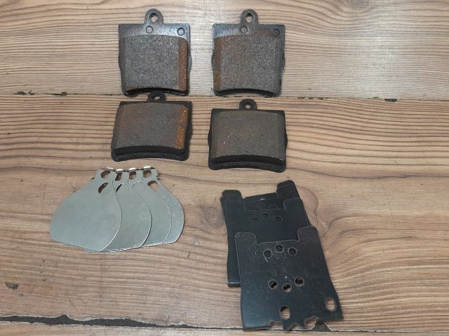 bontott MERCEDES-BENZ C-CLASS Hátsó Pár Fékbetét