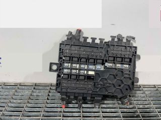 bontott MERCEDES-BENZ C-CLASS Biztosítéktábla Motortér