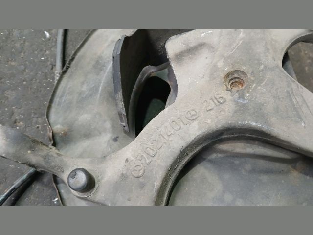 bontott MERCEDES-BENZ C-CLASS Bal első Csonkállvány Kerékaggyal