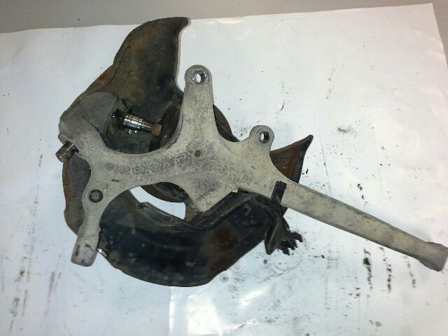 bontott MERCEDES-BENZ C-CLASS Jobb első Csonkállvány Kerékaggyal