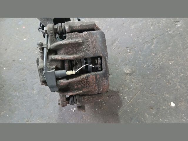 bontott MERCEDES-BENZ C-CLASS Jobb első Csonkállvány Kerékaggyal