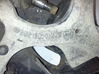 bontott MERCEDES-BENZ C-CLASS Jobb első Csonkállvány Kerékaggyal