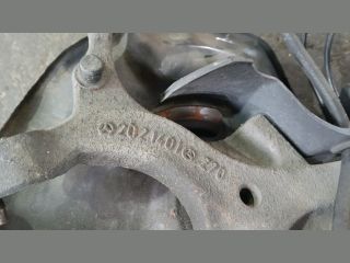 bontott MERCEDES-BENZ C-CLASS Jobb első Csonkállvány Kerékaggyal