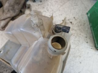 bontott MERCEDES-BENZ C-CLASS Kiegyenlítő Tartály